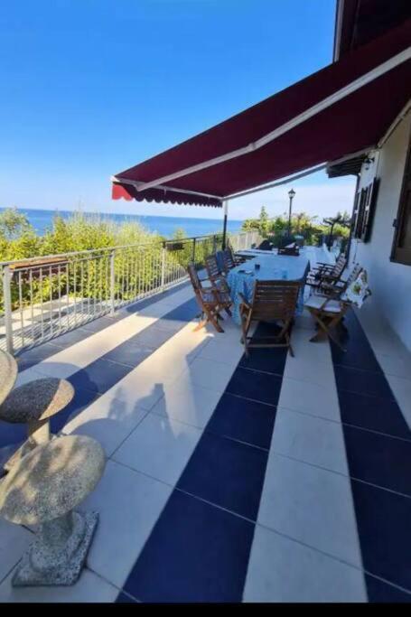 Вилла La Terrazza Sull'Addaura Палермо Экстерьер фото